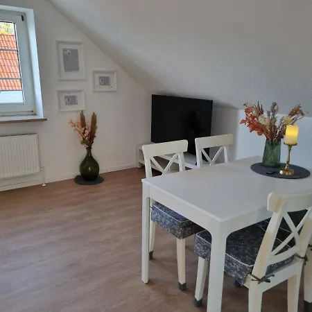 Apartman Springer In Ot Grossziethen Div Fuer Bis Zu 6 Personen Schönefeld