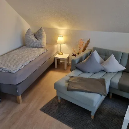 Springer In Ot Grossziethen Div Fuer Bis Zu 6 Personen * Schönefeld