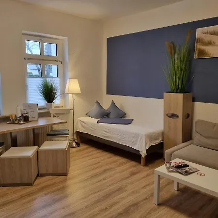 Springer In Ot Grossziethen Div Fuer Bis Zu 6 Personen Appartement Schönefeld