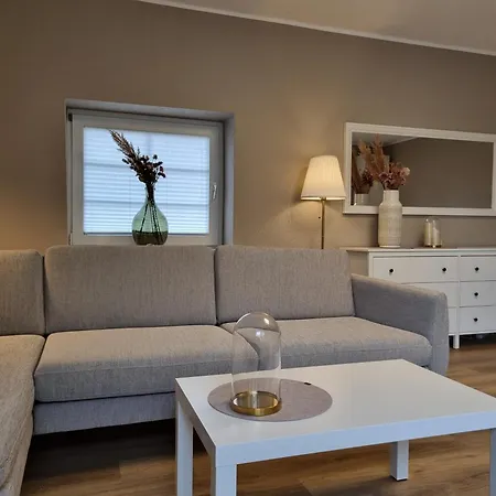 Apartman Springer In Ot Grossziethen Div Fuer Bis Zu 6 Personen Schönefeld