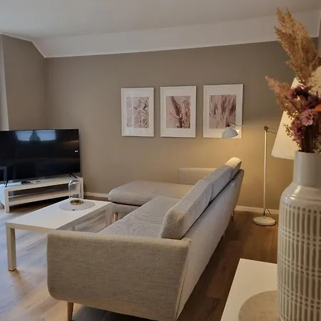 Springer In Ot Grossziethen Div Fuer Bis Zu 6 Personen Appartement Schönefeld